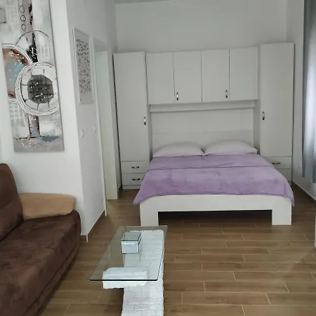 Mativa * Μακάρσκα